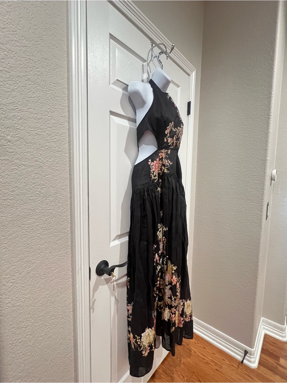 $895 Zimmermann Tallow Halter Midi Dress in Black Multi Floral - Size 3 (US 10) - Picture 3 of 15